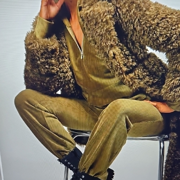 Bebe Long/Maxi Olive Coat. Plush Texture Elegant Style. XS - Picture 4 of 4